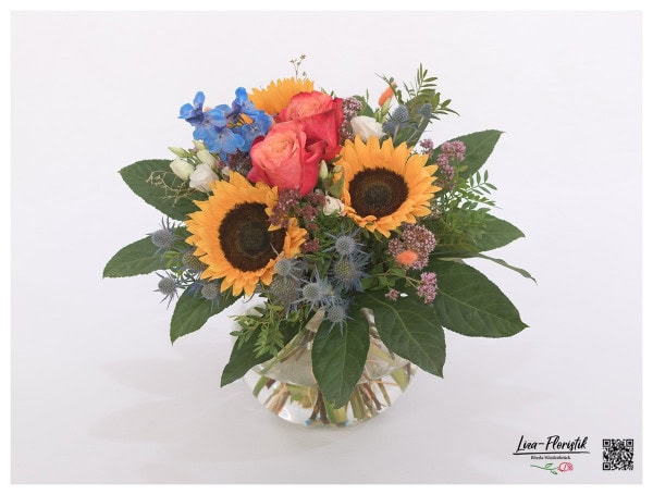Blumenstrauß mit Rittersporn, Sonnenblumen, Rosen, Lisianthus, Lagurus und Disteln