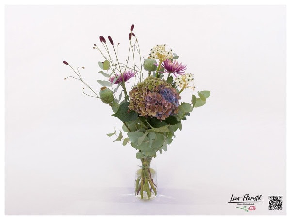 Hortensie, Ornithogalum (Milchstern), Mohn, Eukalyptus und Chrysanthemen