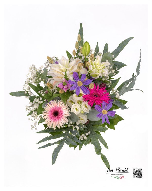 Im Detail - Blumenstrauß mit Clematis, gefüllten Lilien, Gerbera, Alstromerie, Schleierkraut, Eukalyptus und Lysianthus